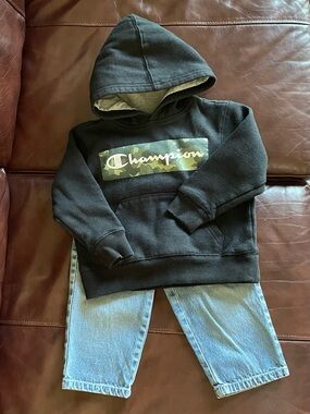 Champion Hoodie & Denim Jeans Set